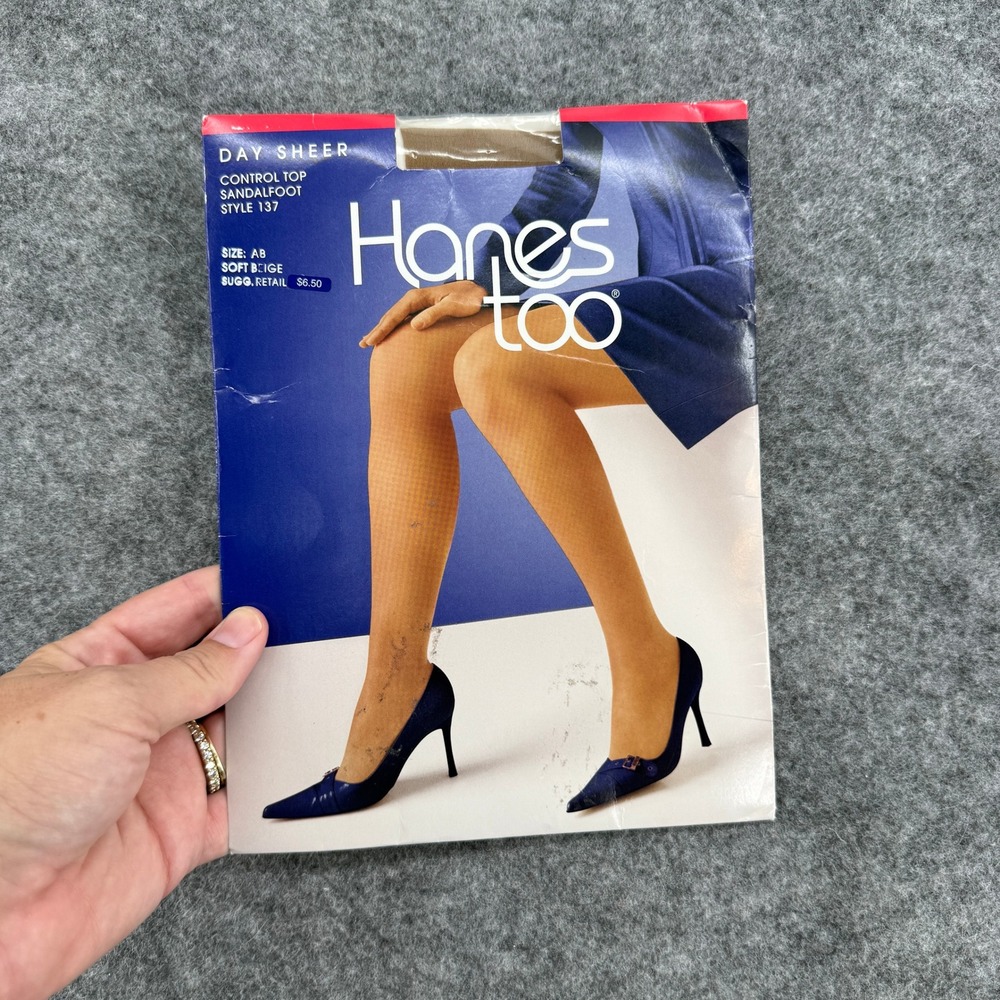 Hanes Too Pantyhose Womens AB Soft Beige Day Sheer Control Top Sandalfoot 137